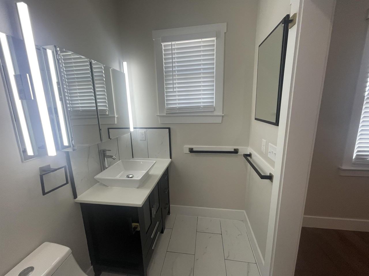309B W Duffy St #B - Photo 6 of 32