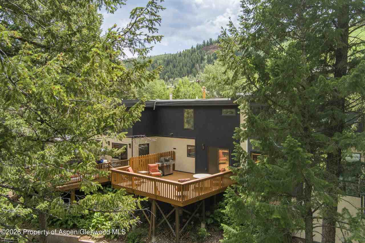 1501 Maroon Creek Rd #2 - Photo 2 of 14