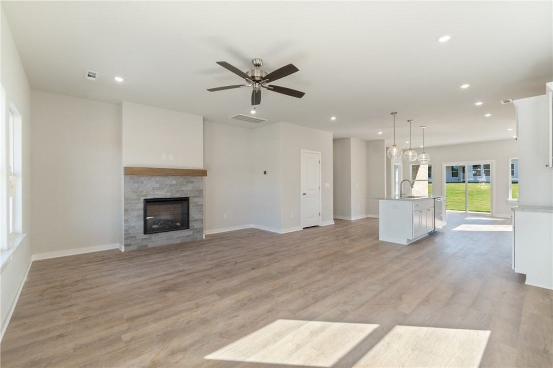 2309 N Lexington St - Photo 3 of 27