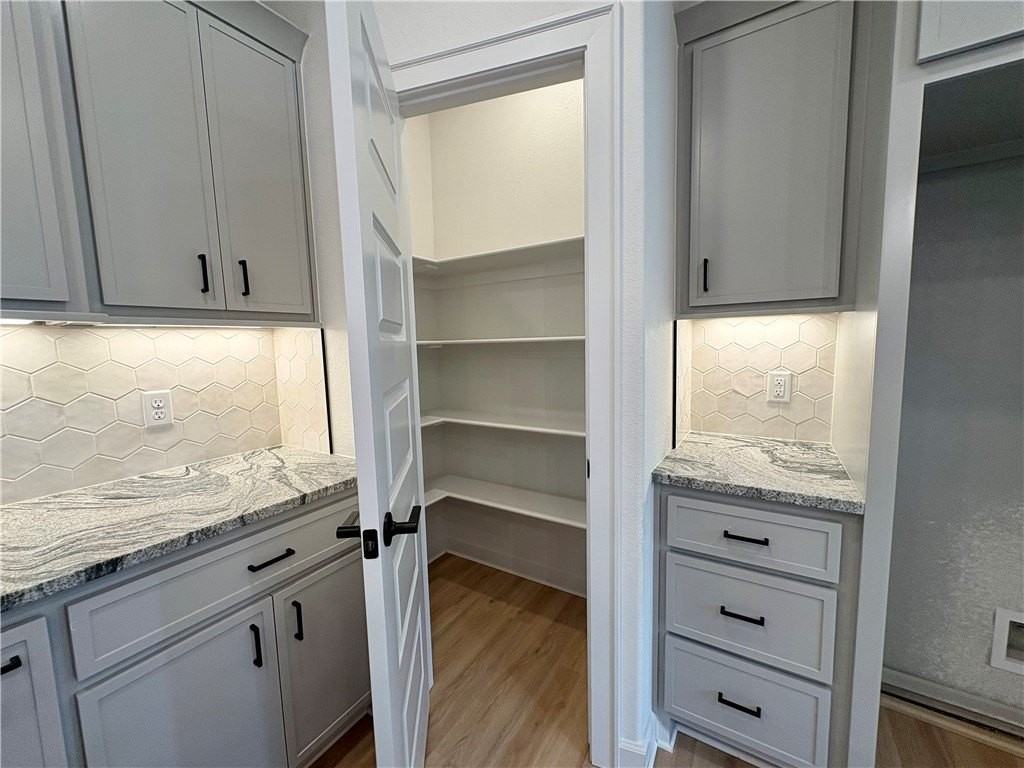 1808 Bugg St - Photo 6 of 12
