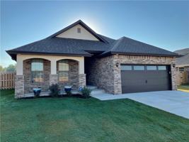 featured image of 464 Hall Ave