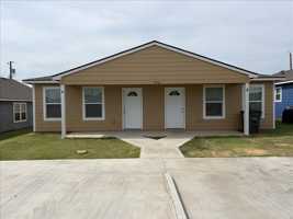 featured image of 4116 W 56th Pl #1