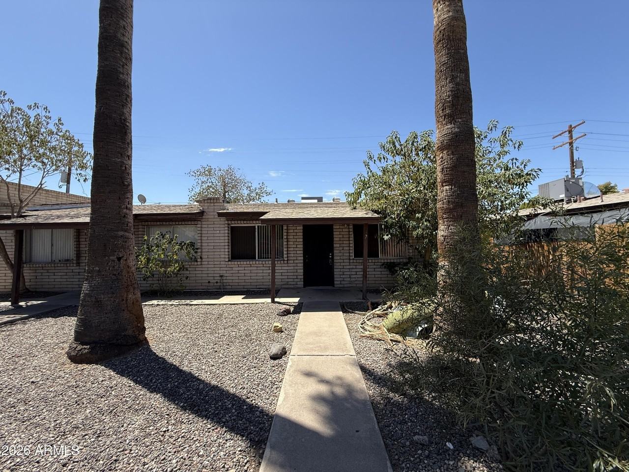 2201 W Belmont Ave #7