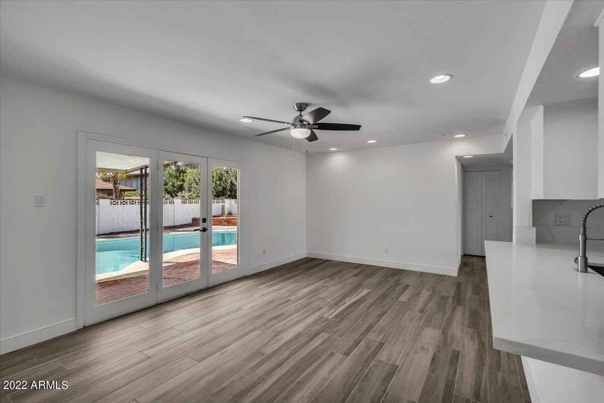 8207 E Montebello Ave - Photo 6 of 30