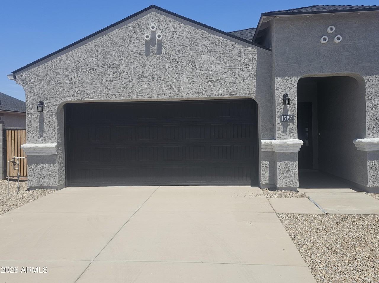 1584 E Currier Dr - Photo 3 of 7