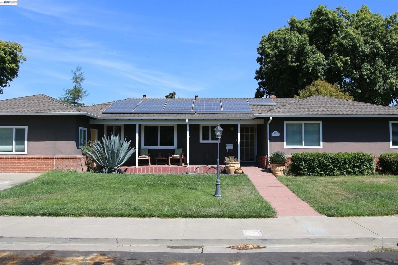 4017 Silver St - Photo 2 of 11