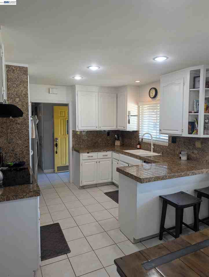 4017 Silver St - Photo 4 of 11