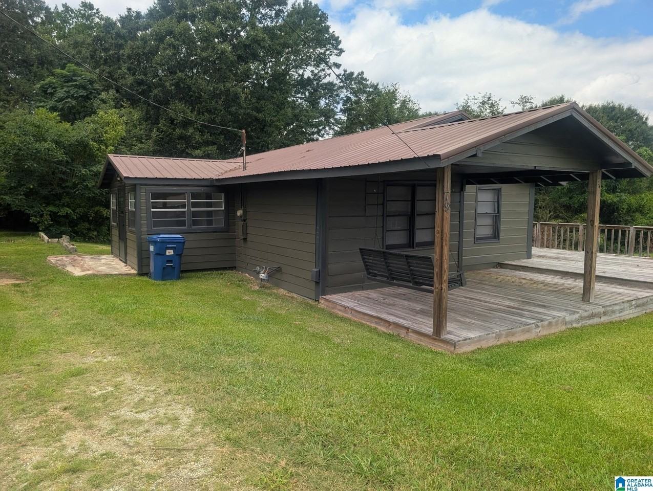 79 Lavern Dr - Photo 2 of 11