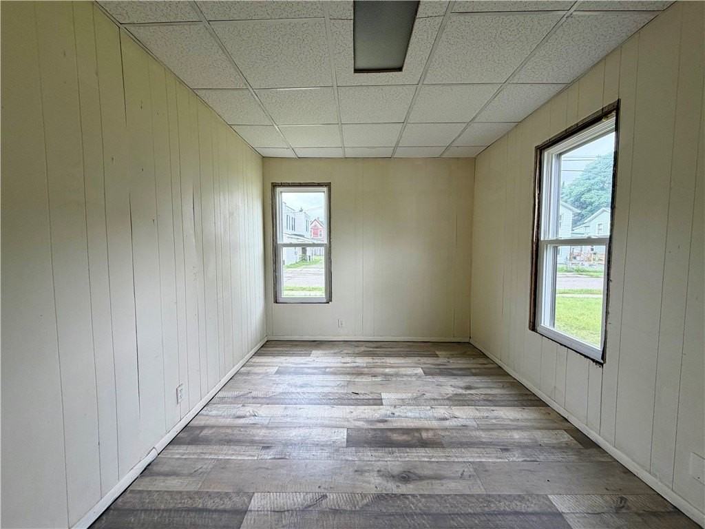 1320 Grand Central Ave - Photo 4 of 9