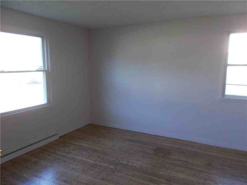70 Woodhill Dr - Photo 3 of 11