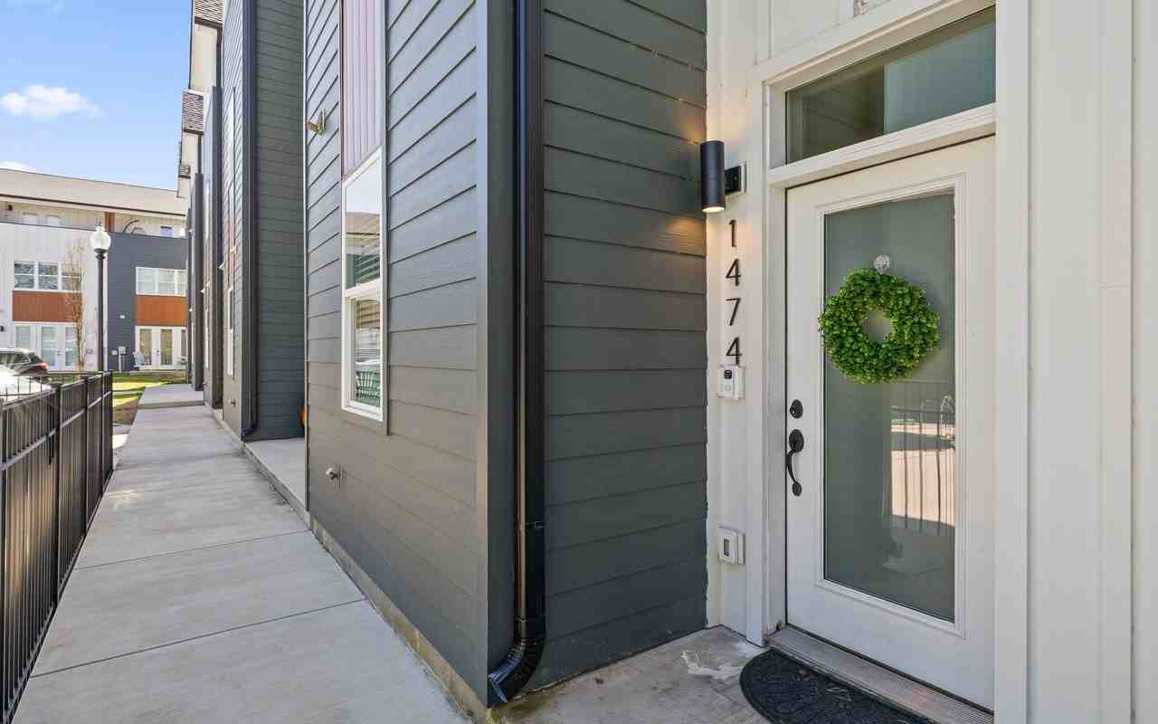 1474 Stockyard Pl - Photo 3 of 31