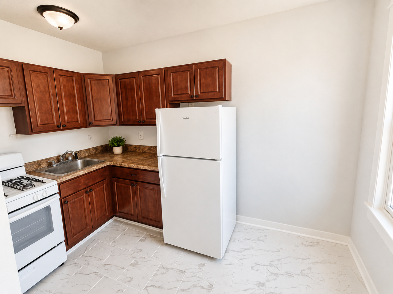 1635 W Morse Ave #305 - Photo 5 of 6