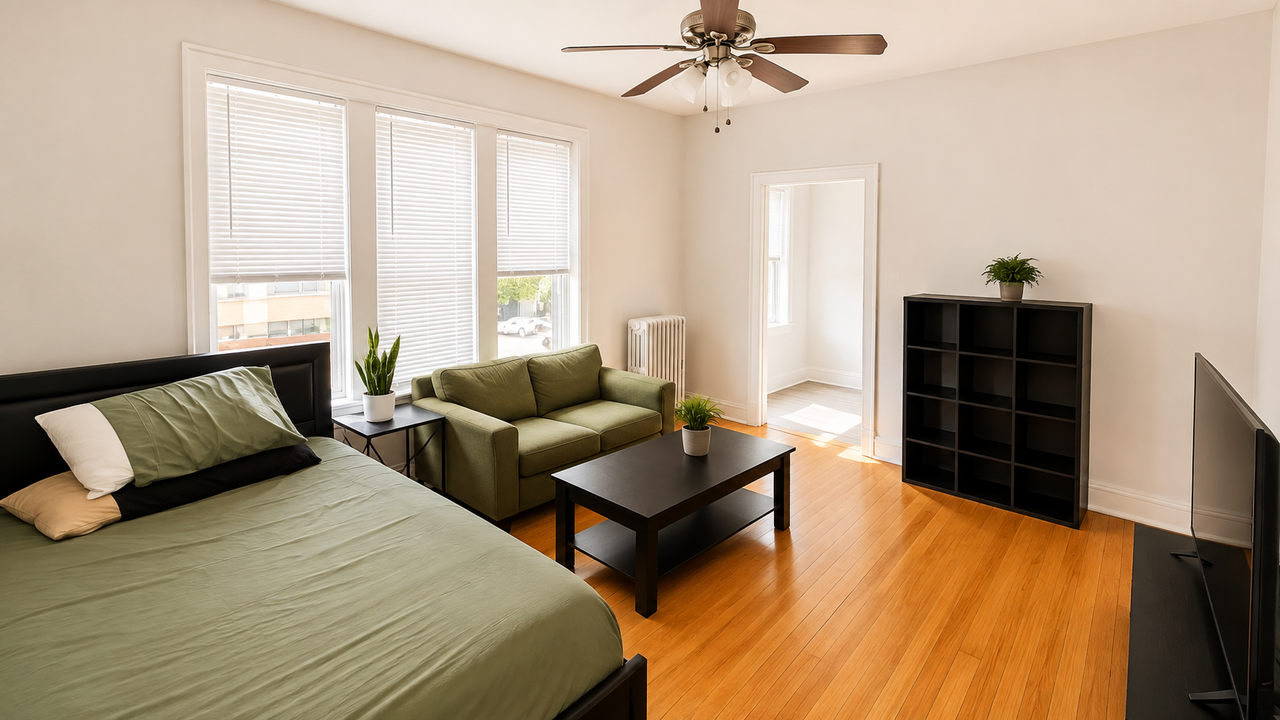 1635 W Morse Ave #310 - Photo 3 of 6