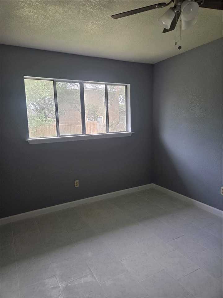 130 Green Trail Dr - Photo 2 of 14
