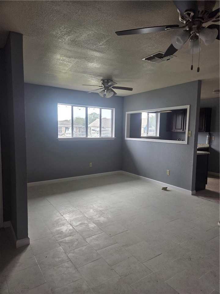 130 Green Trail Dr - Photo 4 of 14
