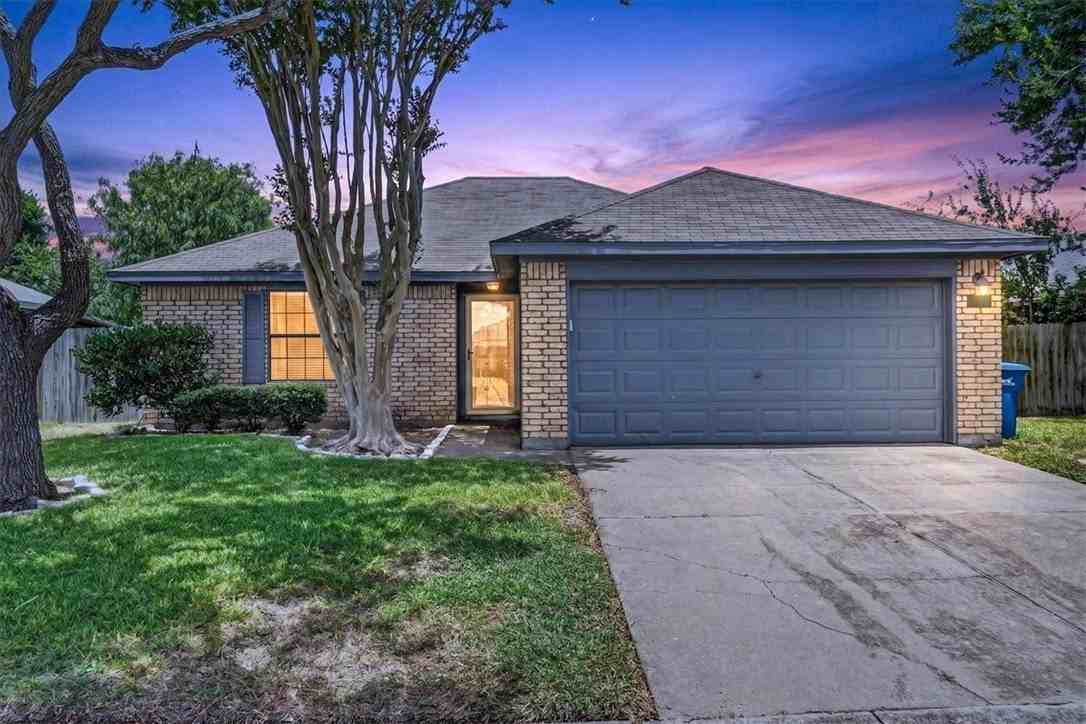 6810 Blue Skyway Dr
