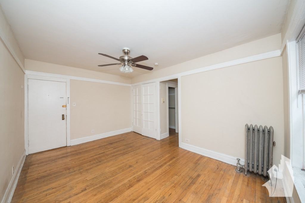 516 W Cornelia Ave #518-214 - Photo 2 of 7