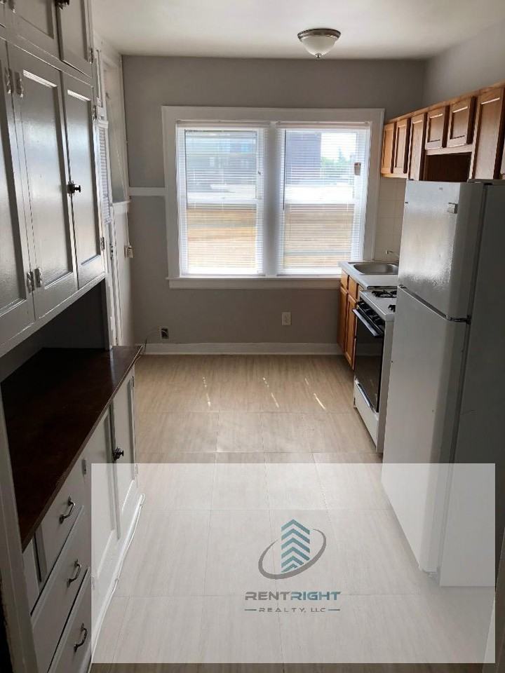 4645 N Elston Ave #4645-5-1E - Photo 2 of 12