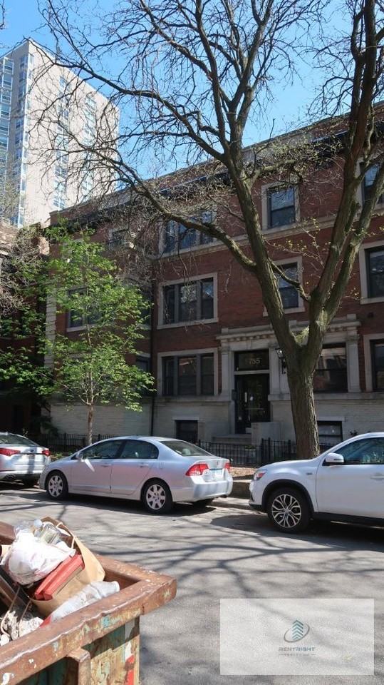 755 W Buena Ave #G2 - Photo 4 of 5
