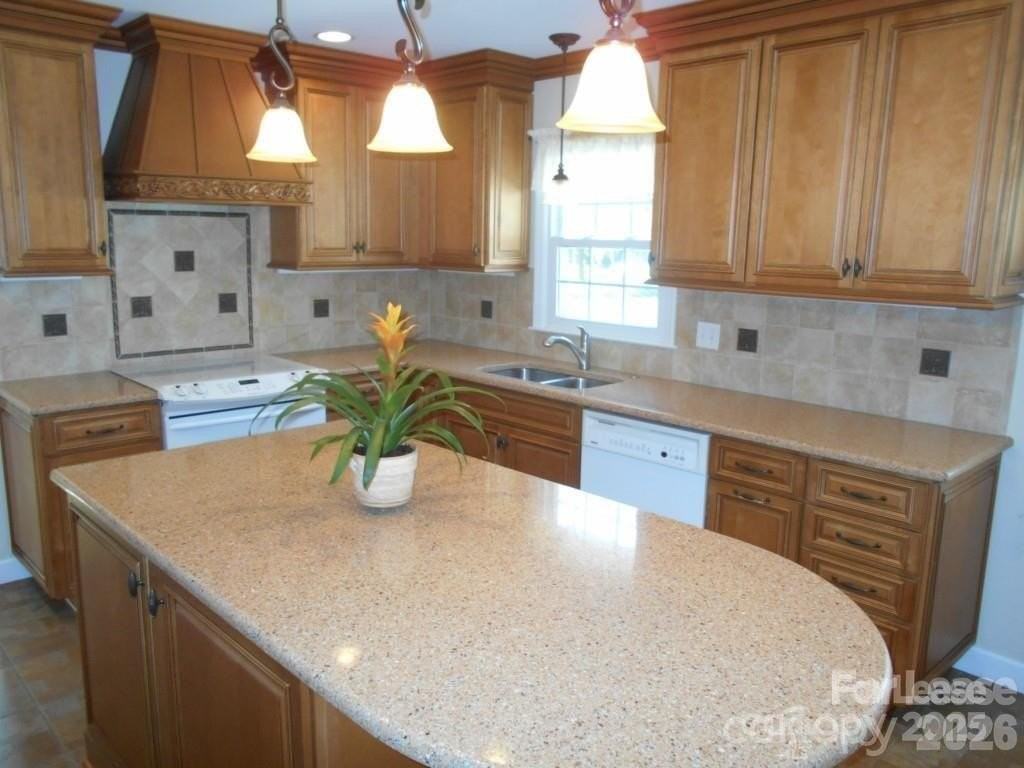 1330 E Barden Rd - Photo 4 of 28