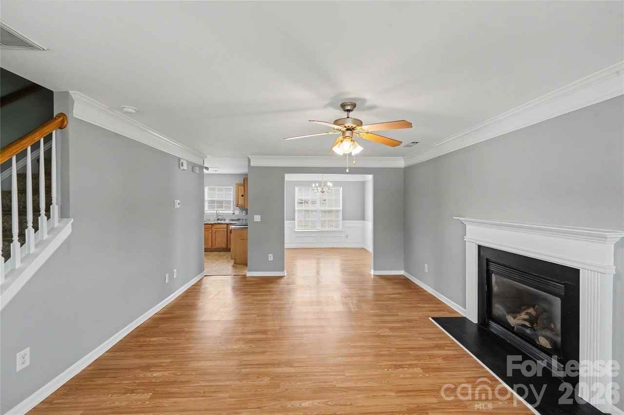 10521 Barvas St - Photo 2 of 34