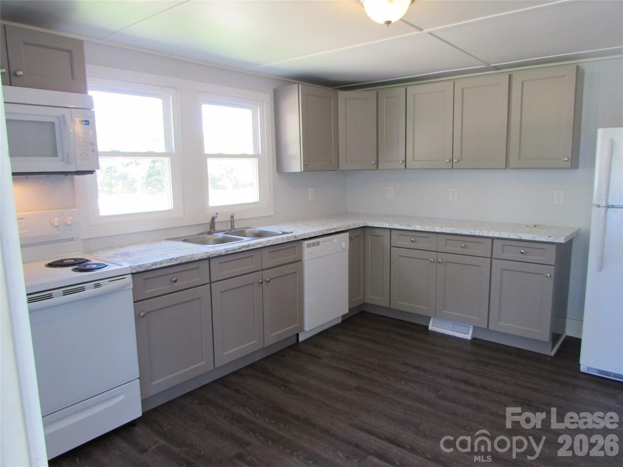 1750 Patterson St - Photo 3 of 7