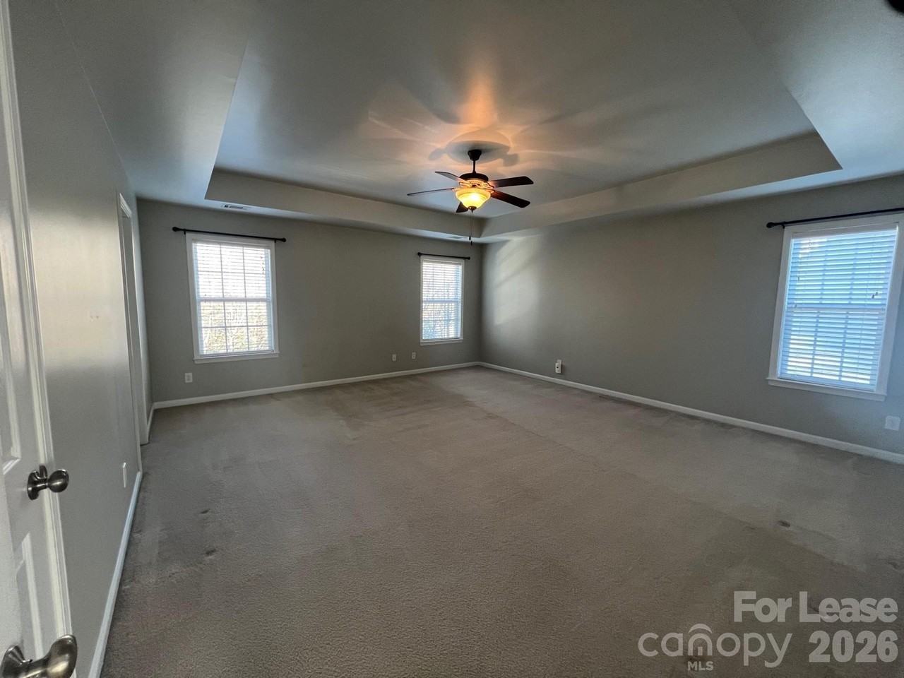 127 Tilton Dr - Photo 7 of 18