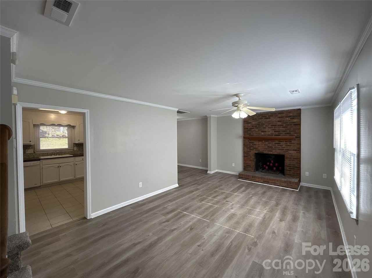 7409 Lockmont Dr - Photo 3 of 15