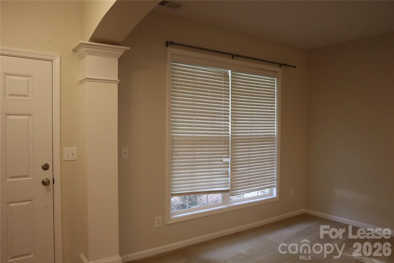 155 Autry Ave - Photo 3 of 8