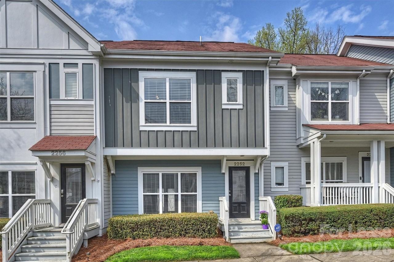2252 Vision Dr - Photo 2 of 30