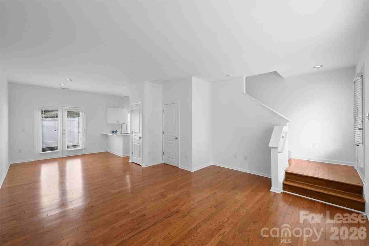 2252 Vision Dr - Photo 5 of 30
