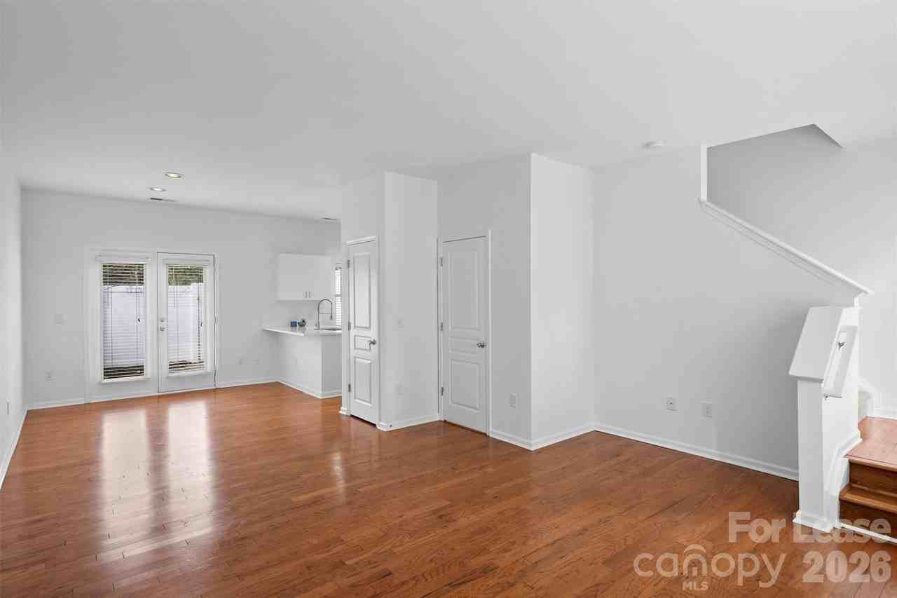 2252 Vision Dr - Photo 6 of 30