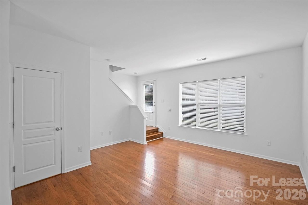 2252 Vision Dr - Photo 7 of 30