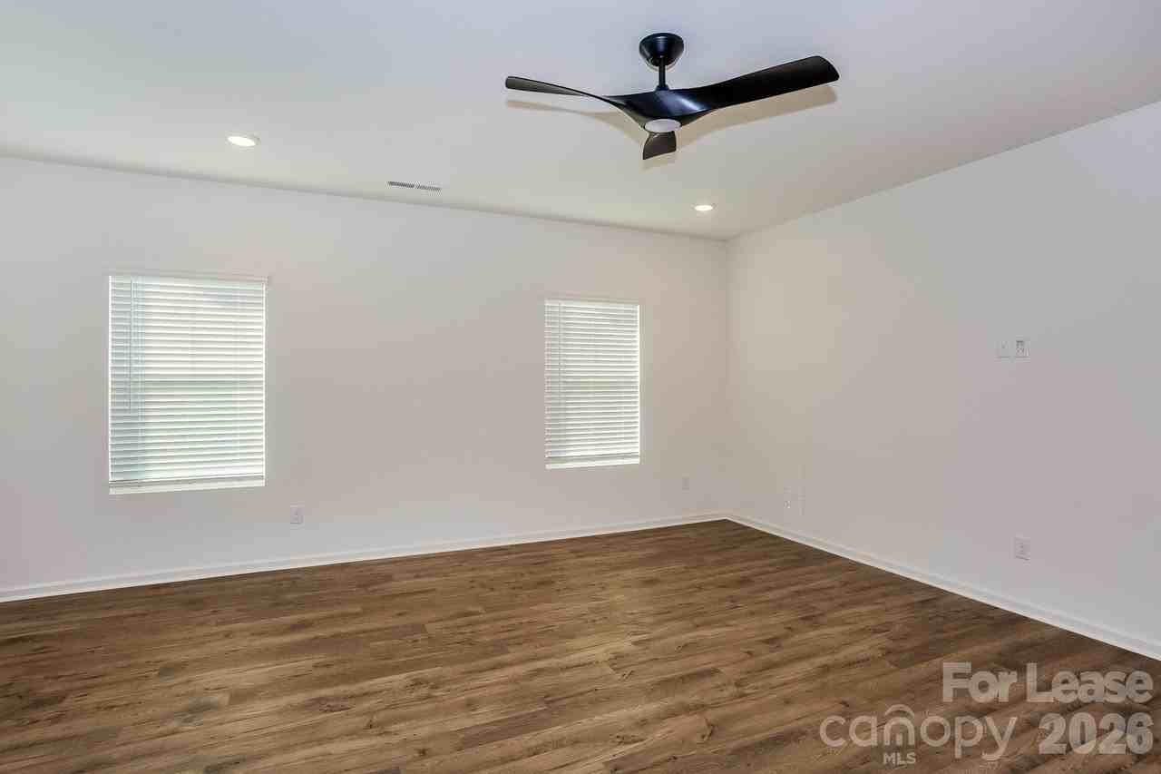 11828 Avocet St - Photo 3 of 13