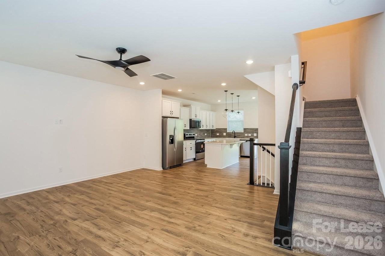 11828 Avocet St - Photo 5 of 13