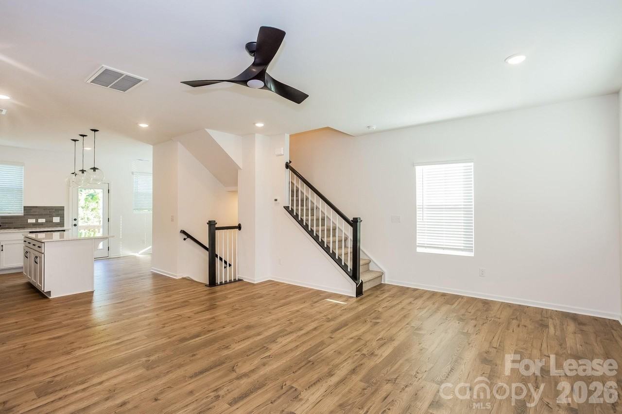 11828 Avocet St - Photo 6 of 13
