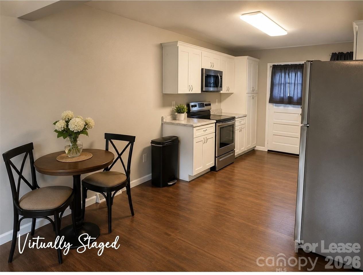 1095 Sunset Rd - Photo 6 of 17