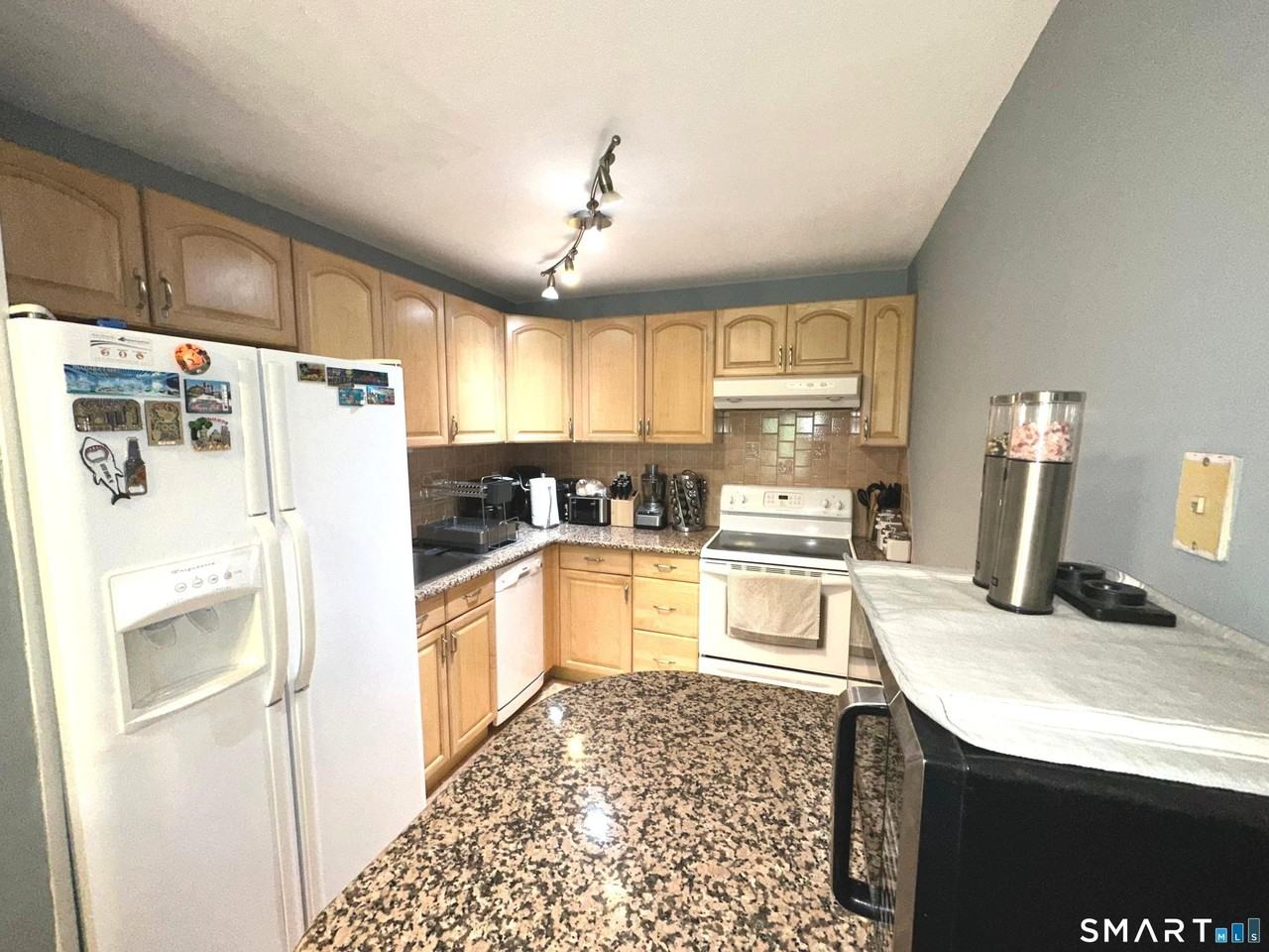 308 Meadowside Rd #209 - Photo 2 of 18