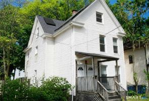 featured image of 27 Lilac St