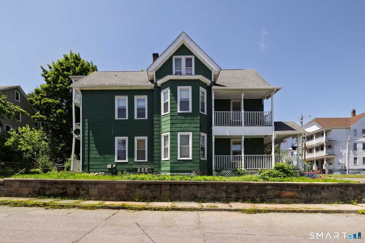 95 Sunnyside Ave - Photo 3 of 4
