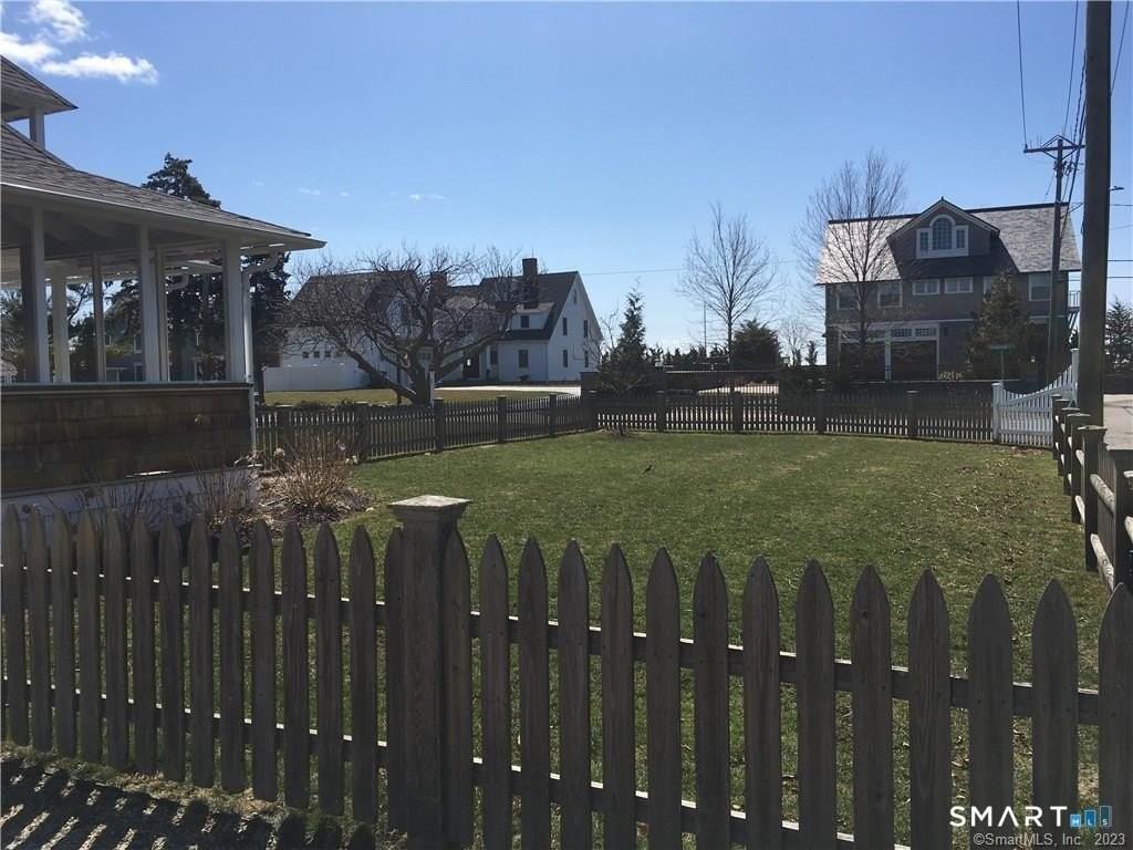 33 Ridgewood Ave - Photo 4 of 37
