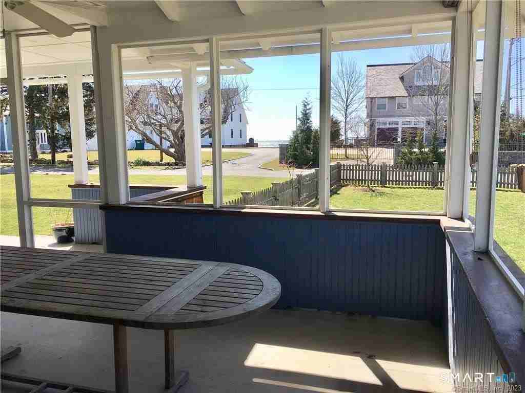 33 Ridgewood Ave - Photo 5 of 37