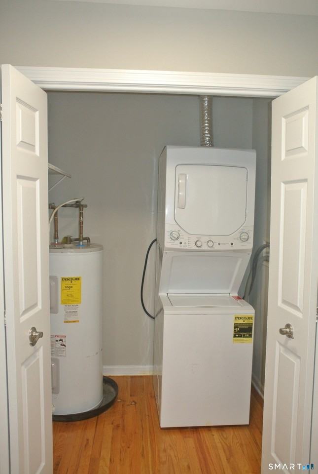 670 Boston Post Rd #7 - Photo 5 of 12