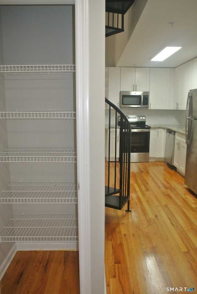 670 Boston Post Rd #7 - Photo 6 of 12