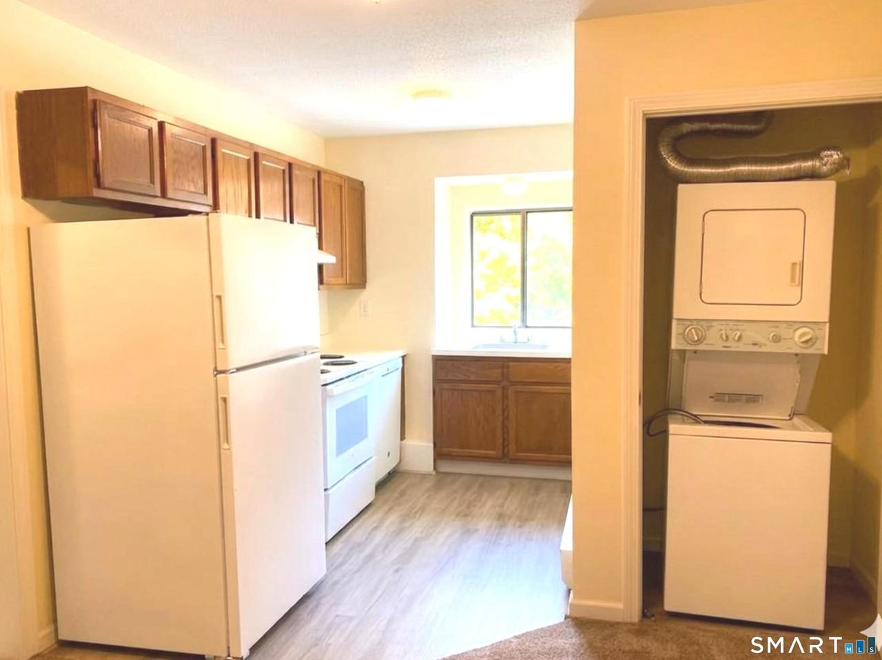 99 N Turnpike Rd #87 - Photo 4 of 11