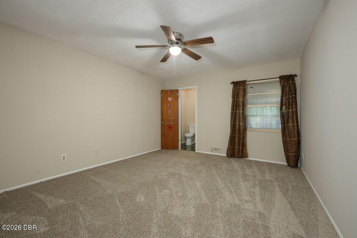 927 E Millard Ct - Photo 6 of 17