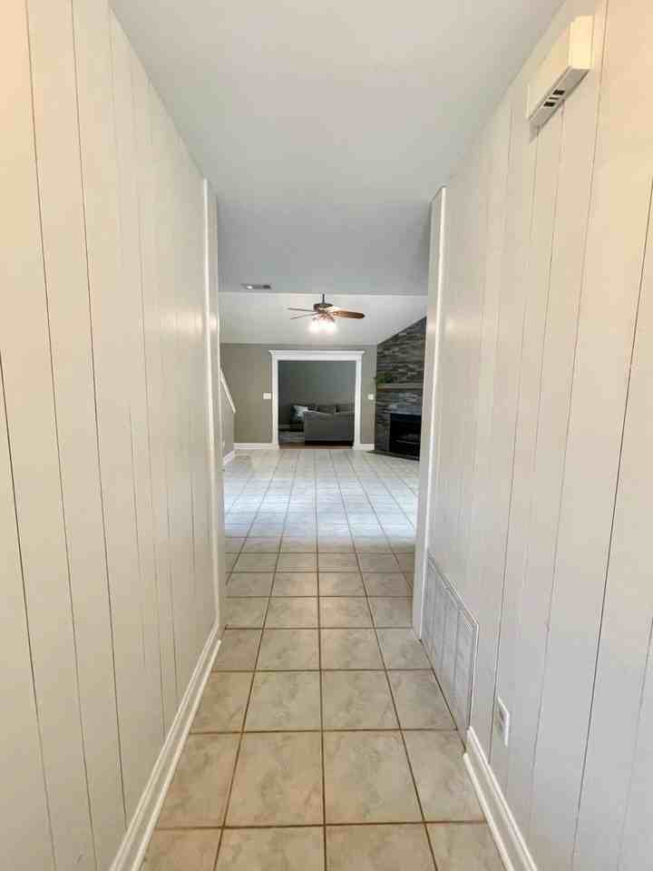132 Menzel St - Photo 2 of 25