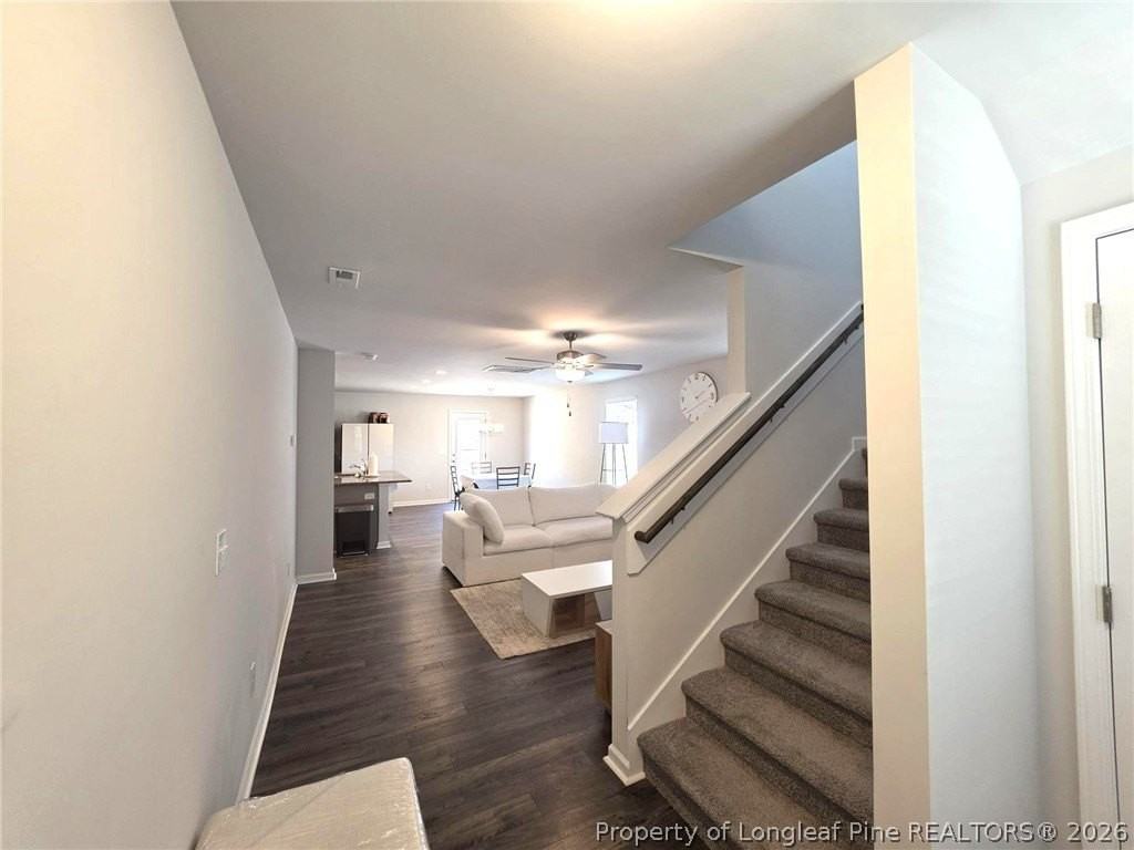 233 Chinook Ln - Photo 6 of 35