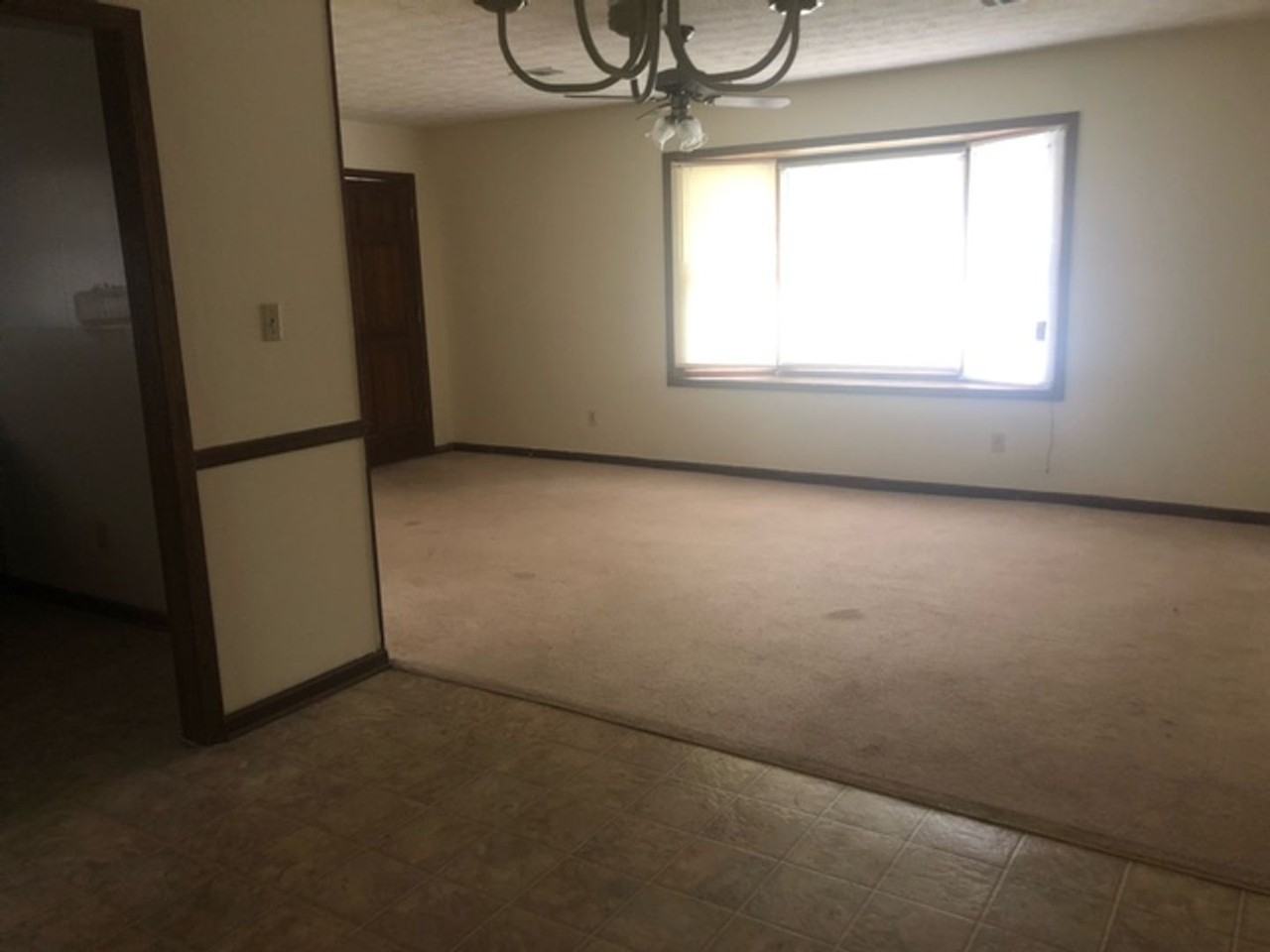 121 Williamson St Sw - Photo 3 of 12