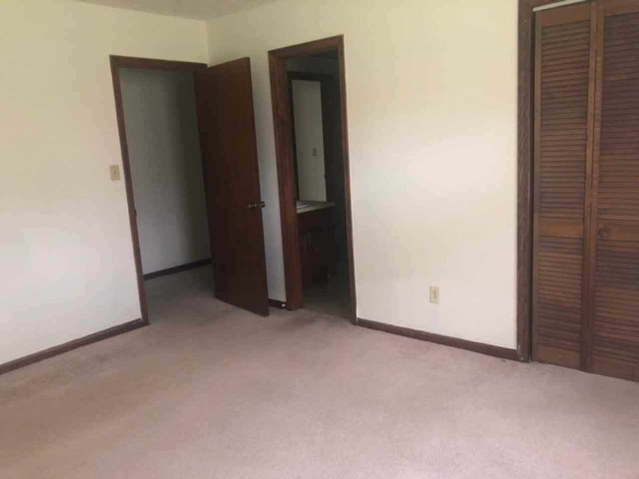 121 Williamson St Sw - Photo 6 of 12